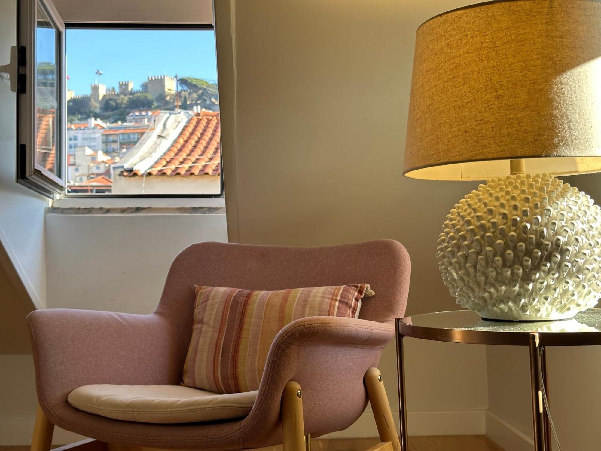 Romantic Nest For A Getaway At Downtown With Design Lizbona Zewnętrze zdjęcie